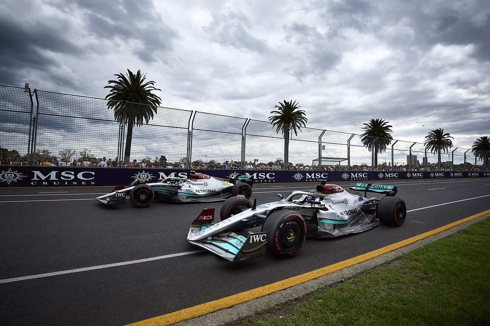 Lewis Hamilton, Mercedes W13, George Russell, Mercedes W13 