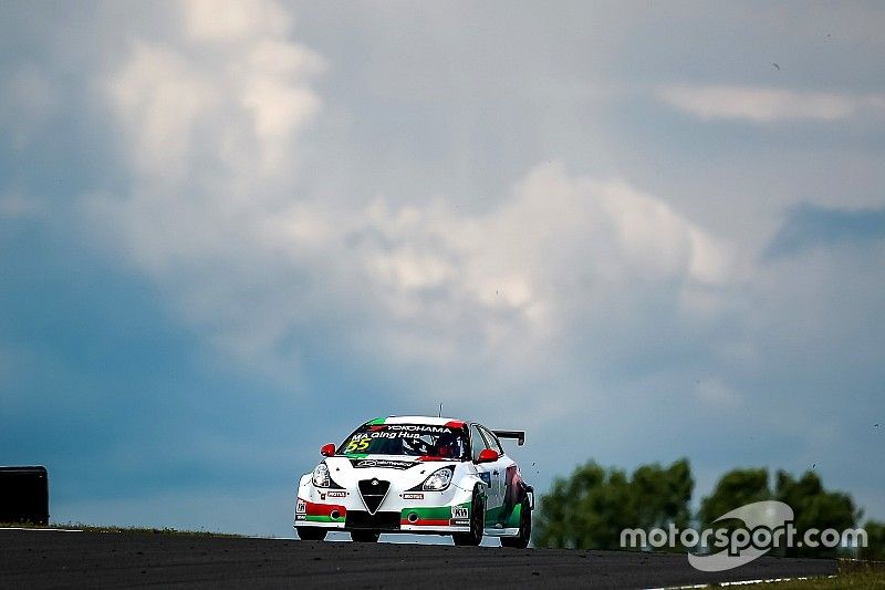 Ma Qing Hua, Team Mulsanne Alfa Romeo Giulietta TCR