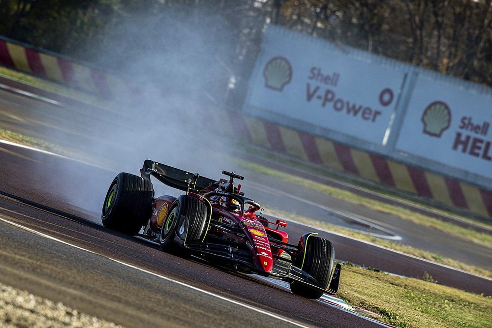 Carlos Sainz, Ferrari F1-75, Fiorano tyre test