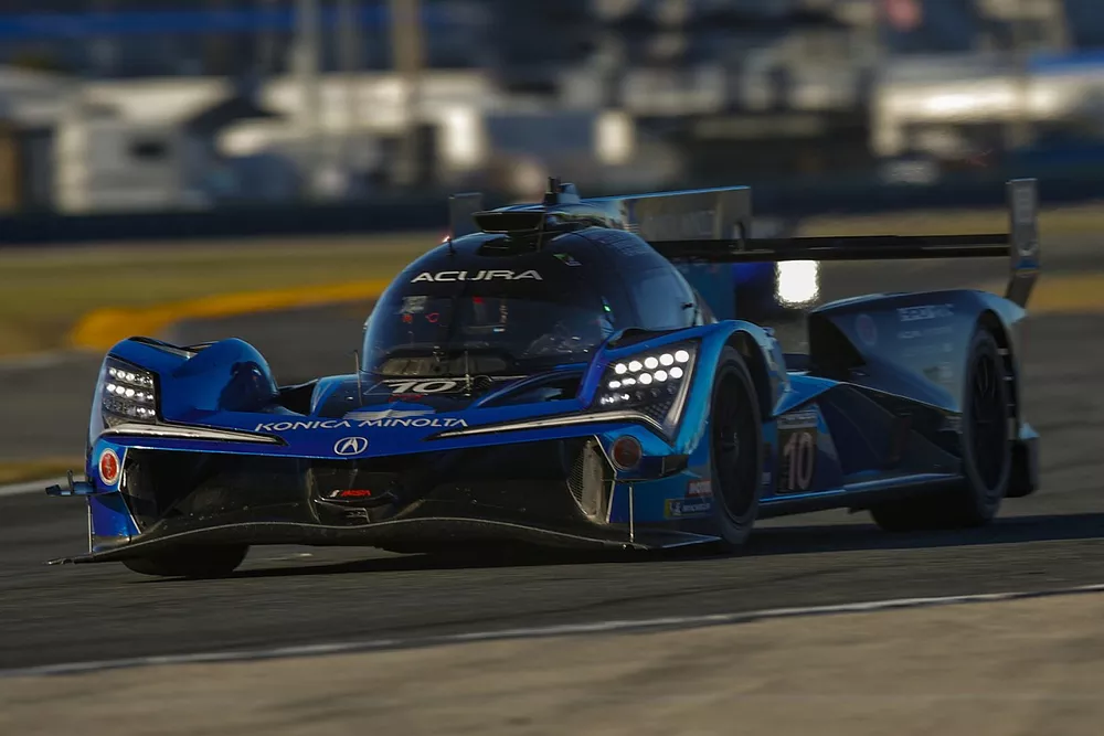 #10 Wayne Taylor Racing Acura ARX-06: Ricky Taylor, Filipe Albuquerque, Louis Deletraz, Brendon Hartley