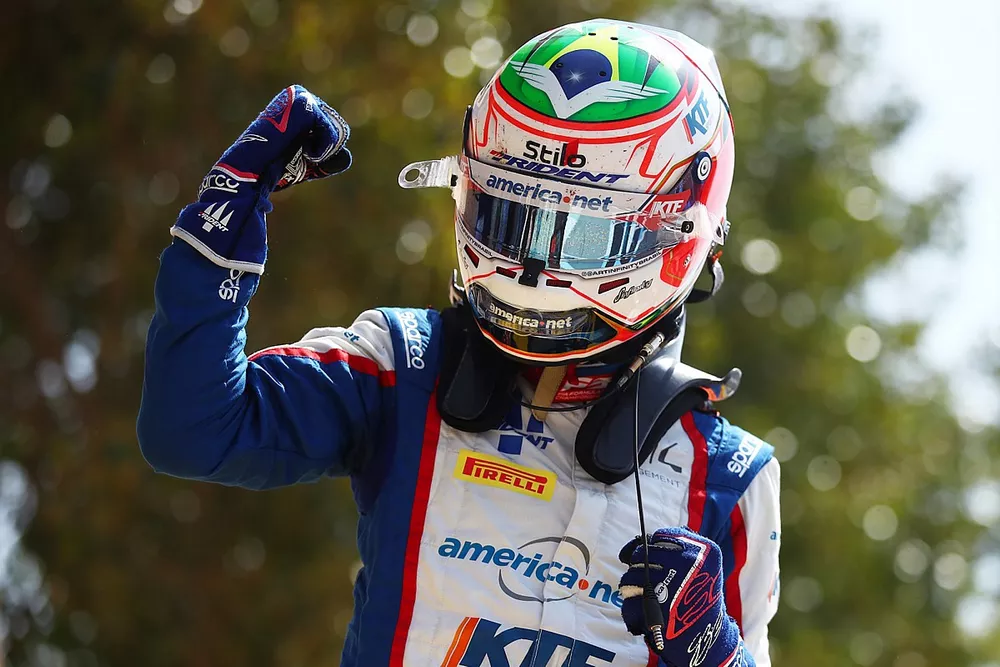 Race winner Gabriel Bortoleto, Trident