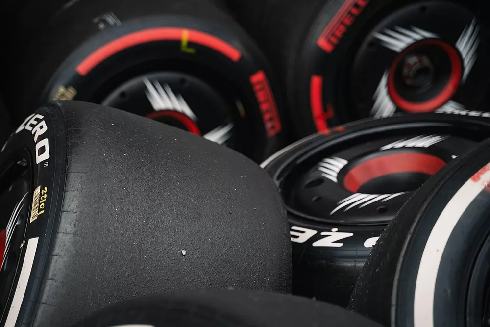 Neum&aacute;ticos Pirelli