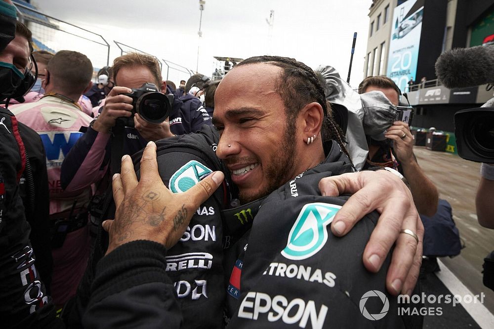 Lewis Hamilton, Mercedes-AMG F1, celebrates with histeam after winning the race and securing his 7th championship