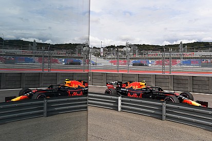 A Renault szerint jobb lenne, ha Verstappen a vezetésre koncentrálna
