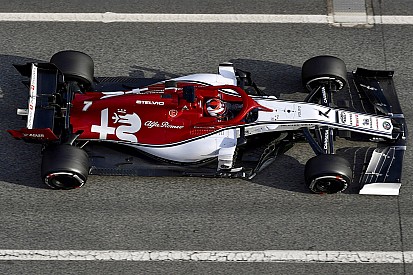 Fotogallery: l'Alfa Romeo Racing nei primi test collettivi di Barcellona