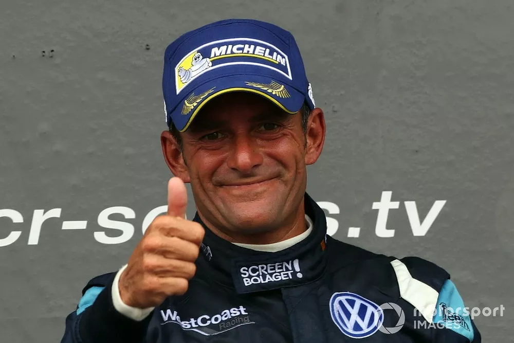 Podio: il vincitore della gara Gianni Morbidelli, West Coast Racing, Volkswagen Golf GTi TCR