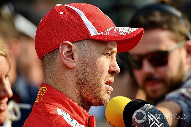 Sebastian Vettel, Ferrari, habla con los medios