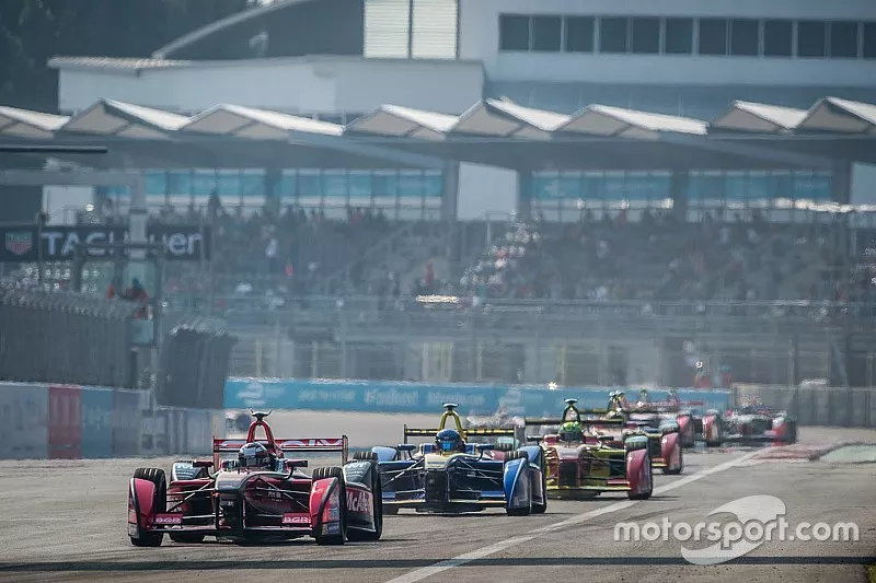 J&eacute;r&ocirc;me d'Ambrosio, Dragon Racing leads