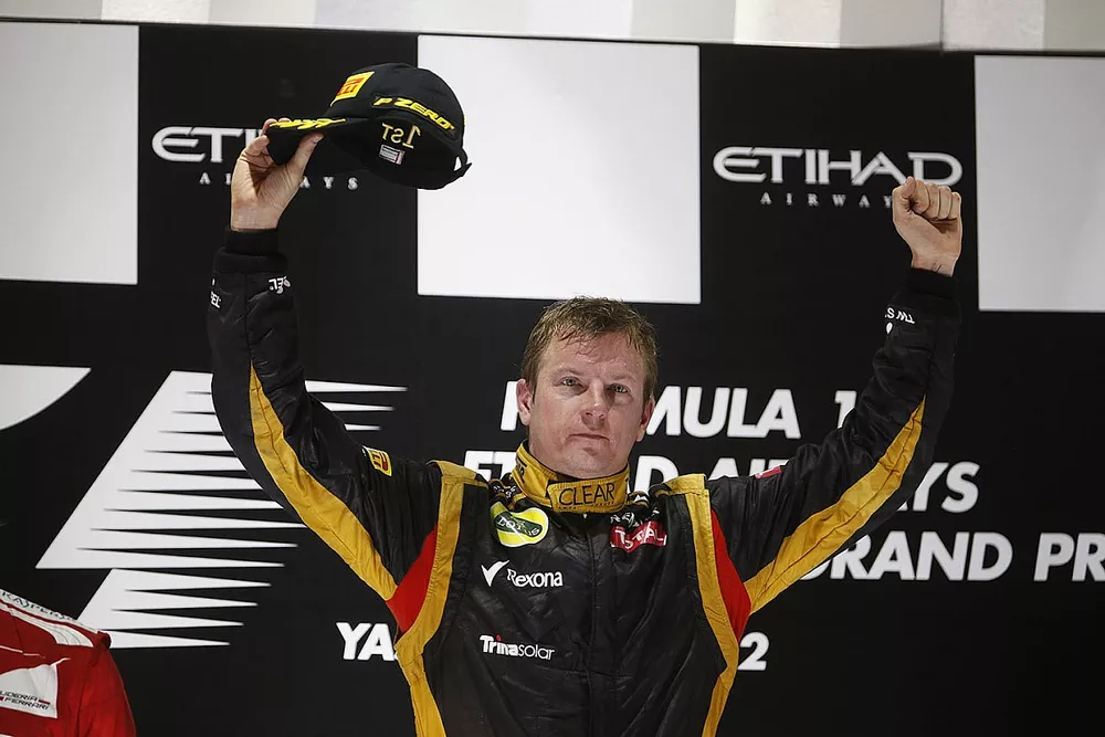 Podio: ganador de la carrera Kimi Raikkonen, Lotus