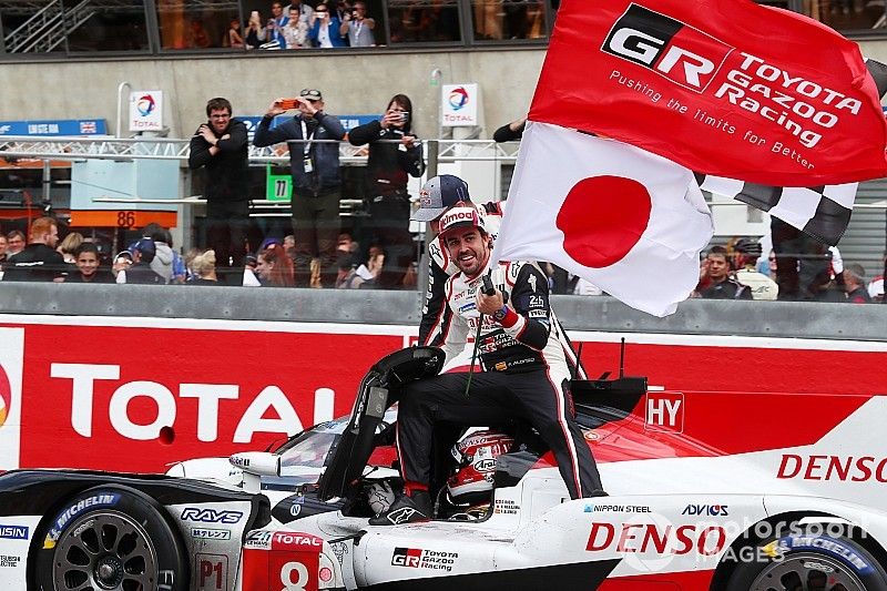 #8 Toyota Gazoo Racing Toyota TS050: S&eacute;bastien Buemi, Kazuki Nakajima, Fernando Alonso 