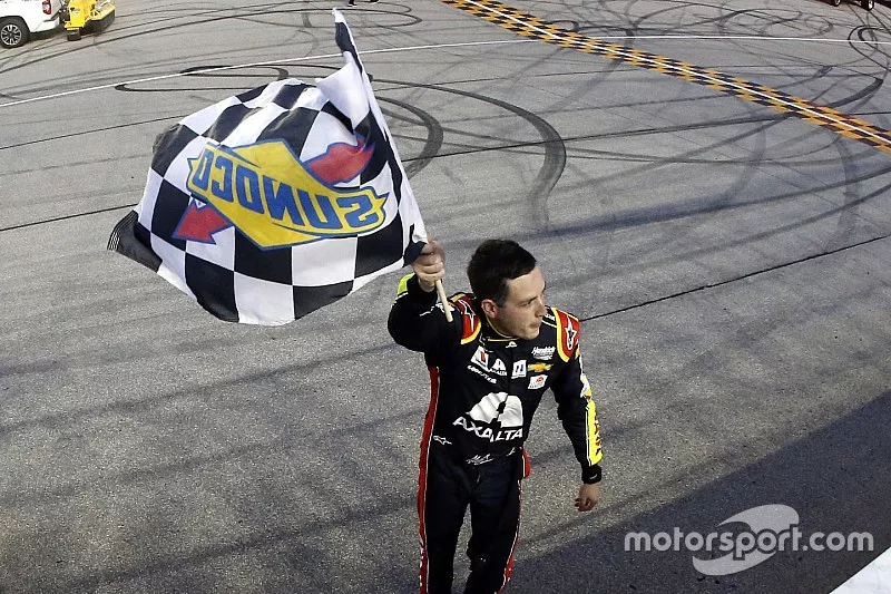 Race Winner Alex Bowman, Hendrick Motorsports, Chevrolet Camaro Axalta