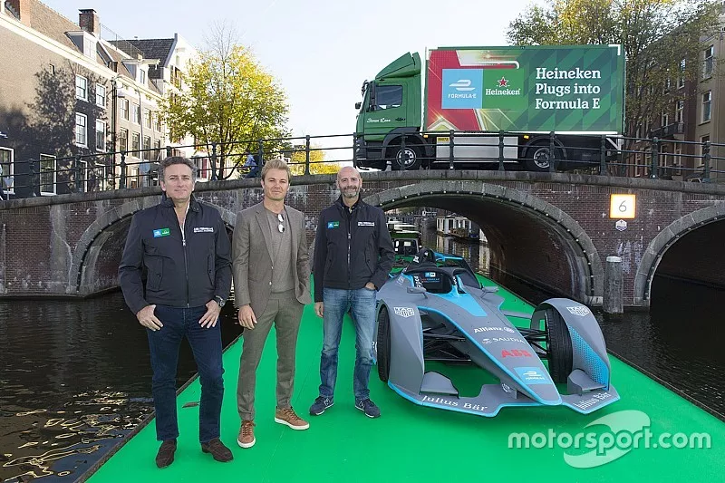 Le PDG de la Formule E Alejandro Agag, Nico Rosberg, ambassadeur Heineken et Gianluca Di Tondo, directeur international de Heineken