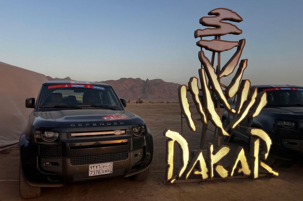 Defender en el Dakar
