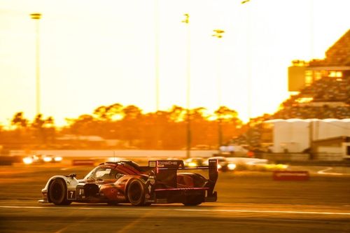 24H de Daytona: Porsche domina con un doblete a falta de 6 horas