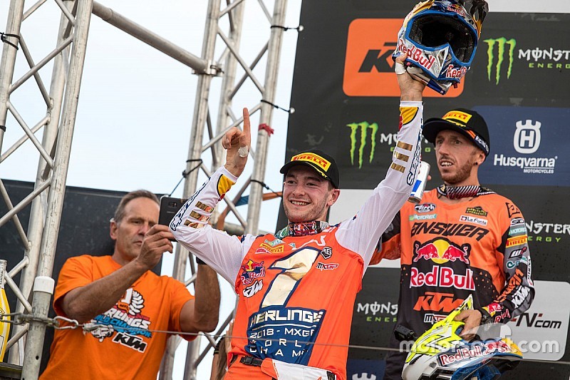 Herlings blikt terug op emotionele dag: “Alles schoot door m’n hoofd”