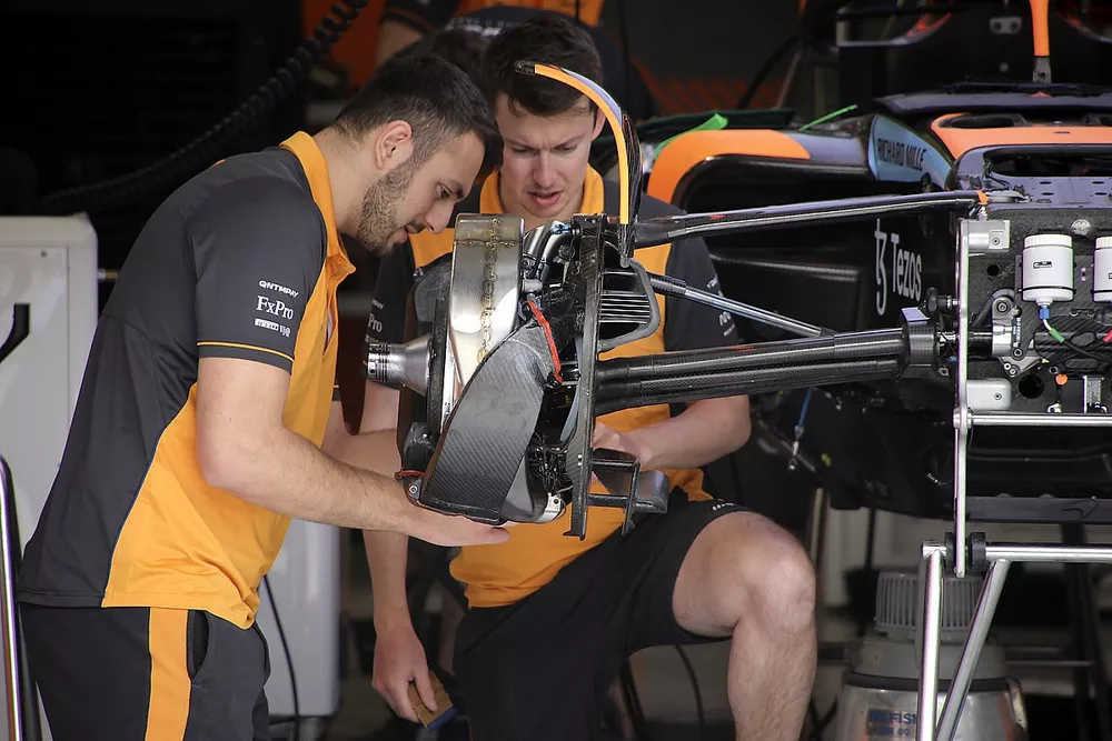 Suspension avant de la McLaren MCL36