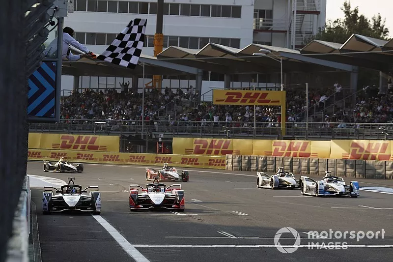 Lucas Di Grassi, Audi Sport ABT Schaeffler, Audi e-tron FE05, gana la carrera de Pascal Wehrlein, Mahindra Racing, M5 Electro