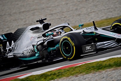 Hamilton és Bottas is kipipálta a mai programot