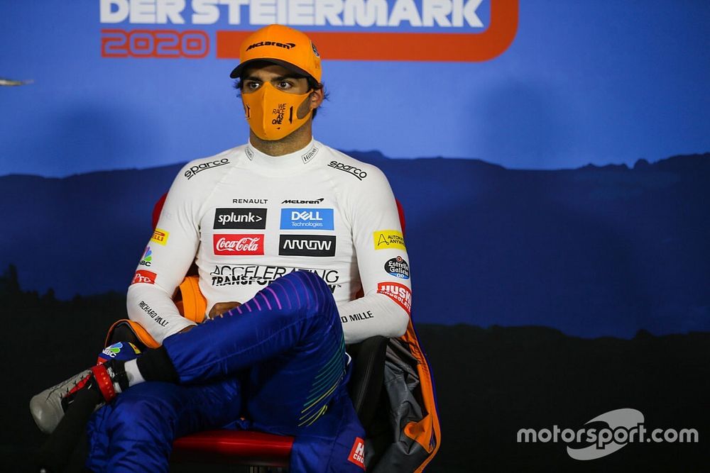 Carlos Sainz Jr., McLaren, en la conferencia de prensa posterior a la calificaci&oacute;n