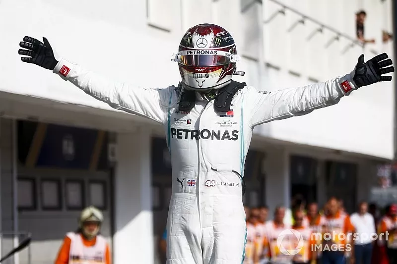 Le vainqueur Lewis Hamilton, Mercedes