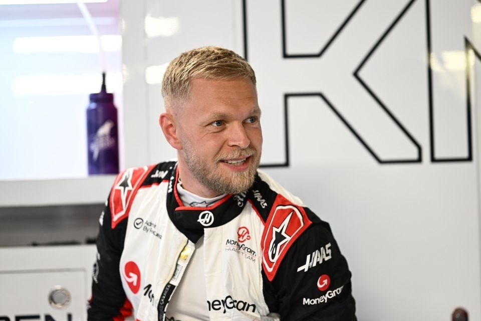 Kevin Magnussen, Haas F1 Team, in the garage 