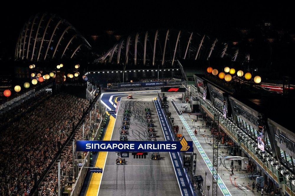Salida del GP de Singapur