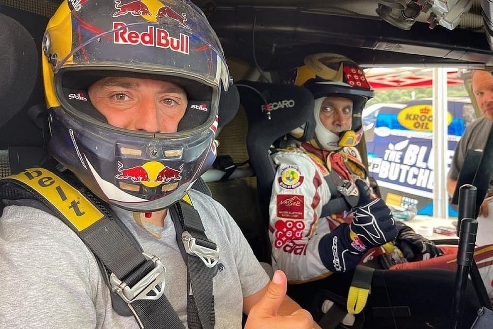 Jordi Vidal de copiloto de Nasser Al Attiyah.JPG