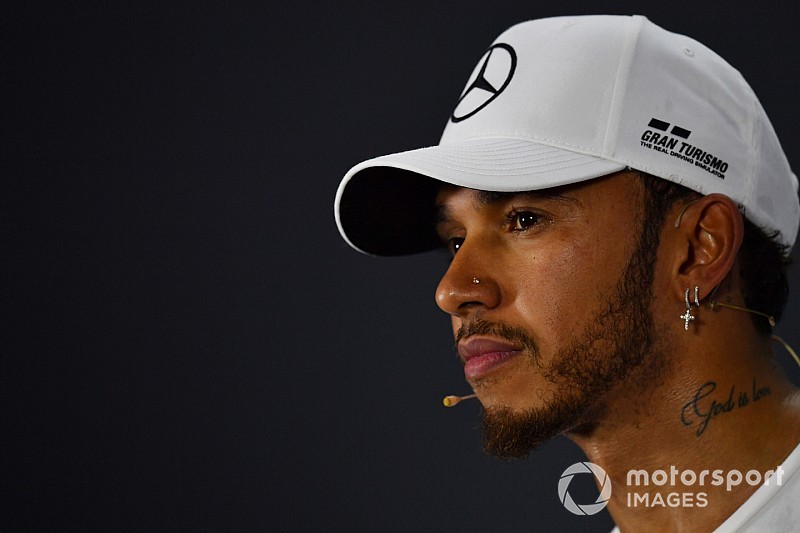 Hamilton califica a India como