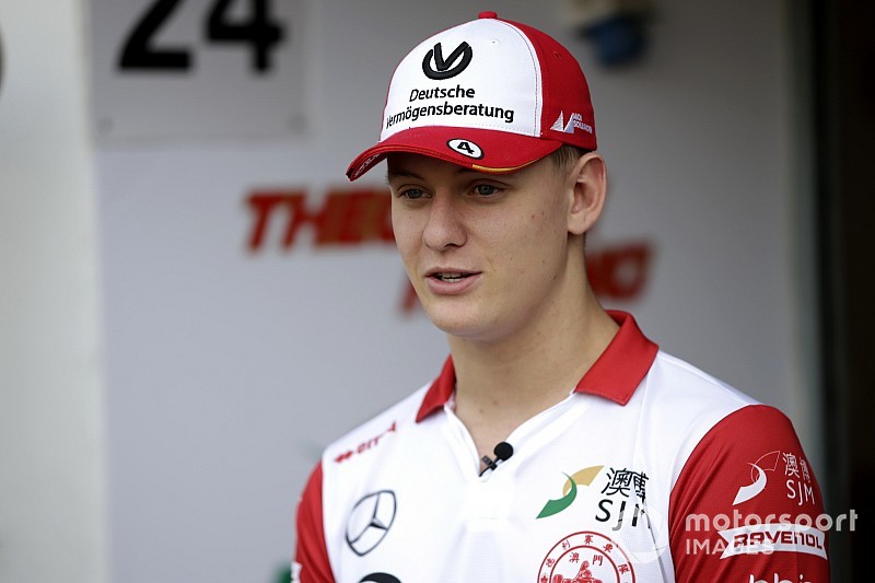 Schumacher teams up with Vettel in Race of Champions