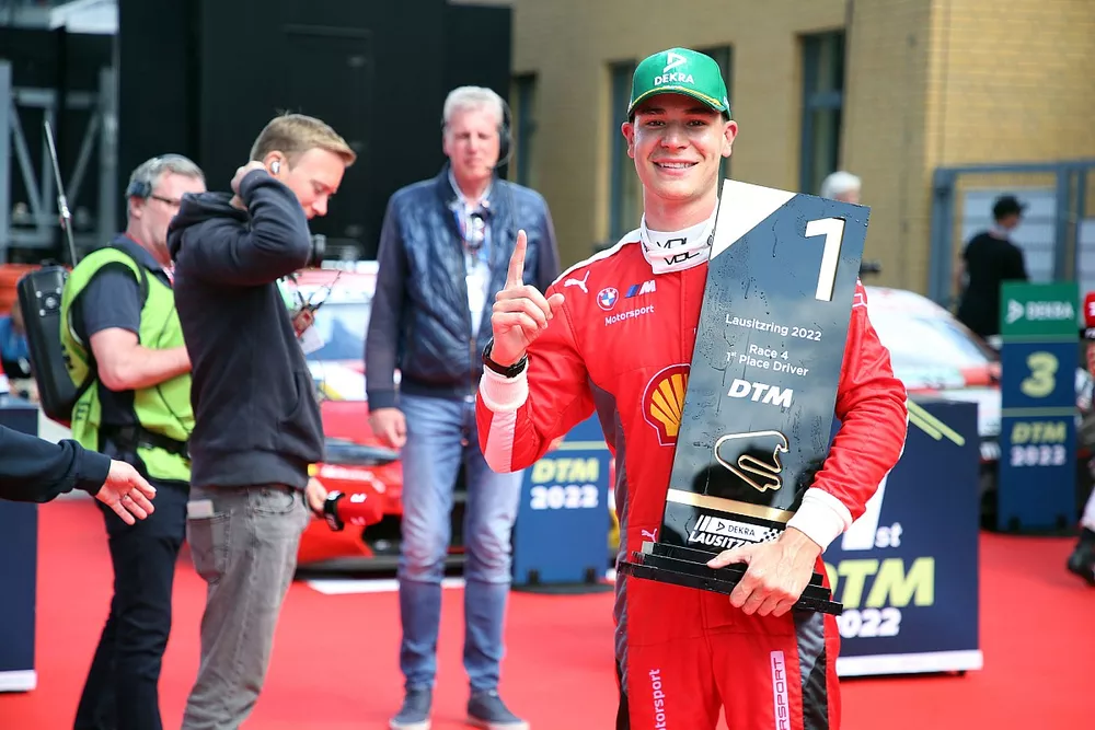Race winner Sheldon van der Linde, Schubert Motorsport