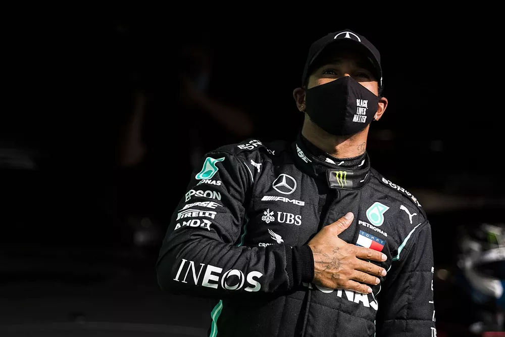 Le poleman Lewis Hamilton, Mercedes-AMG F1