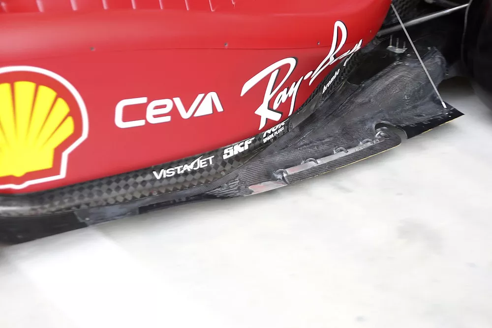 Ferrari F1-75 floor