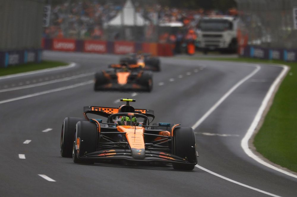 Lando Norris, McLaren, Oscar Piastri, McLaren