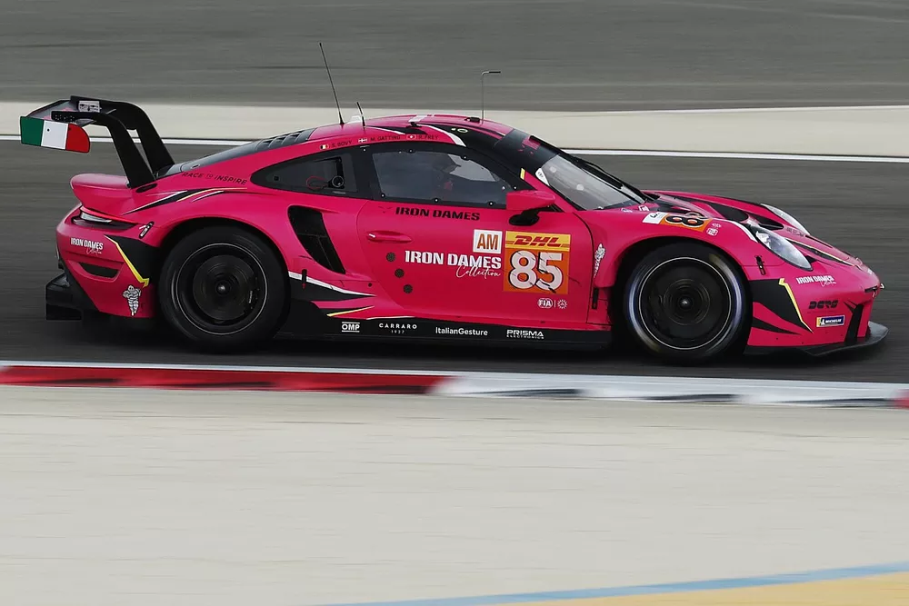 #85 Iron Dames Porsche 911 RSR - 19: Sarah Bovy, Michelle Gatting, Rahel Frey