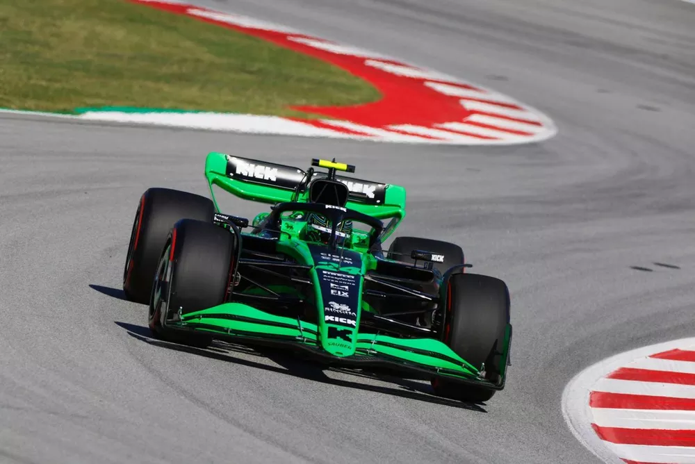 Zhou Guanyu, Stake F1 Team Kick Sauber C44