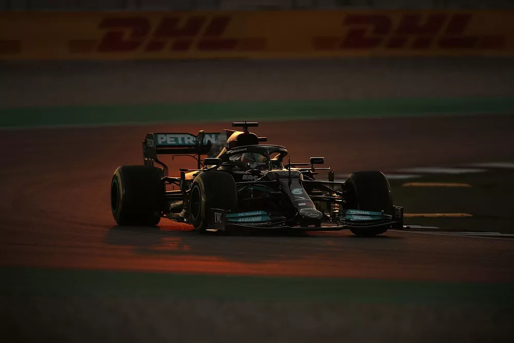 Lewis Hamilton, Mercedes W12