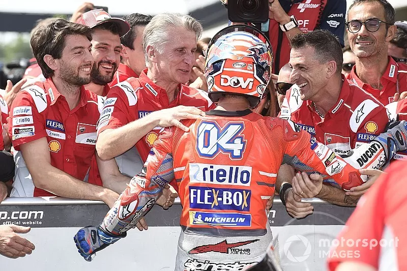 Le poleman Andrea Dovizioso, Ducati Team, Ciabatti