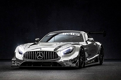 Негоночний Mercedes виставили на торги за 400 000 доларів