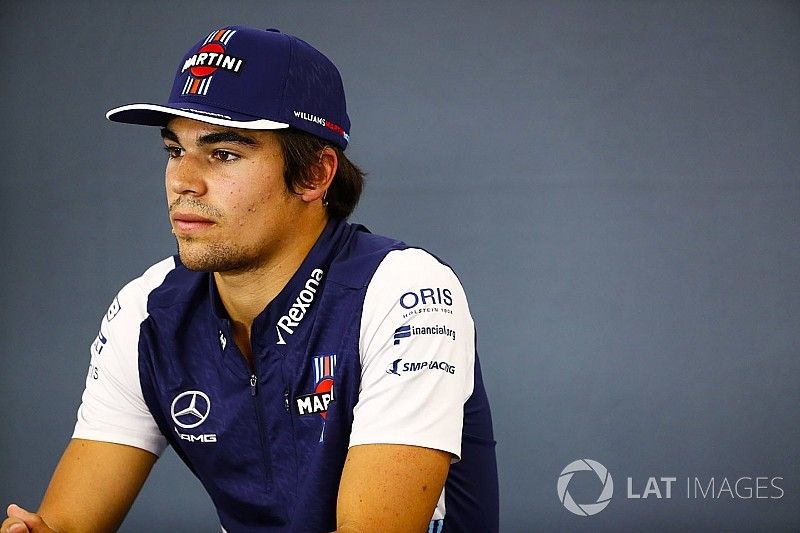 Lance Stroll, Williams Racing, en la conferencia de prensa