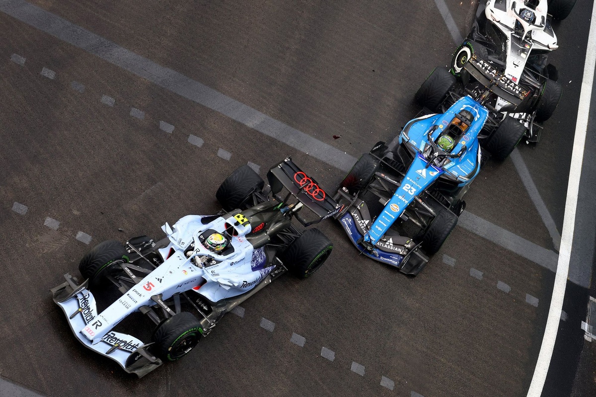 VÍDEO F1: O acidente que tirou Bortoleto da sprint de Singapura e o que disse o brasileiro após a prova em Marina Bay