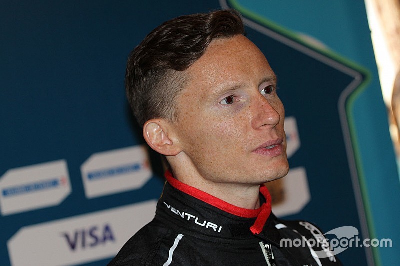 Paris ePrix: Conway beats Vergne by 0.010s in final practice