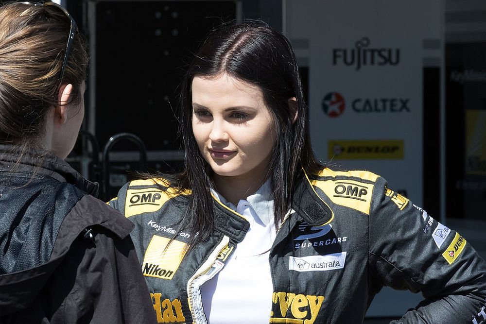 Renee Gracie, Harvey Norman Supergirls Nissan