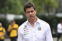 Wolff habló con Prost para manejar la pelea Hamilton-Rosberg