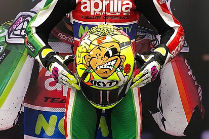 Dedica speciale di Aleix Espargaro sul casco di Misano: è per Marco Pantani