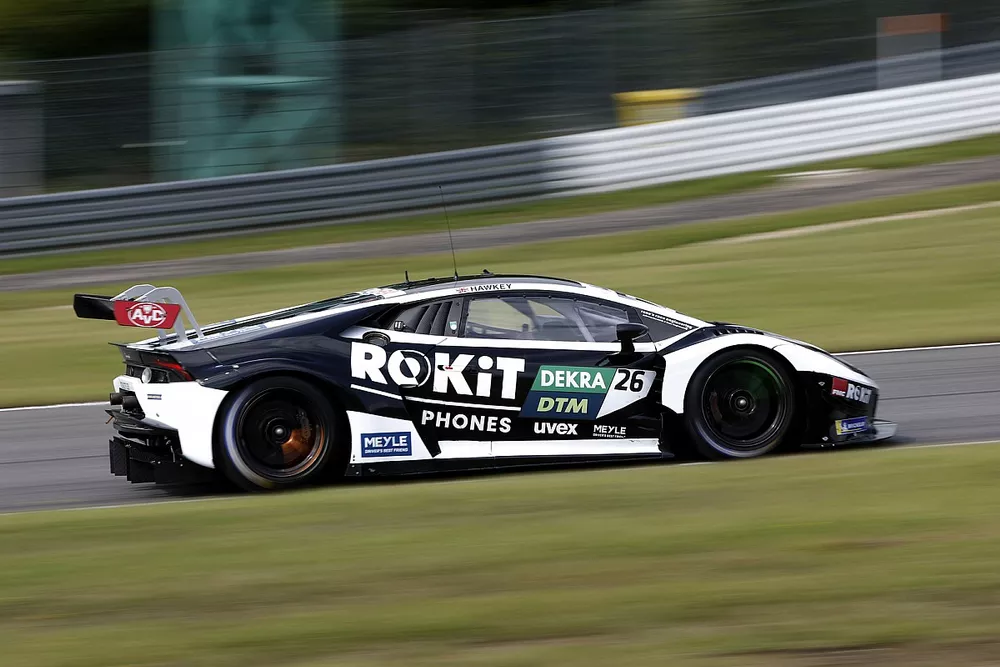 Esmee Hawkey, T3-Motorsport Lamborghini Huracan Evo GT3