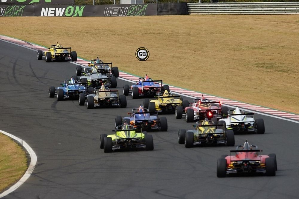 Carros da F4 Brasil no Velocitta