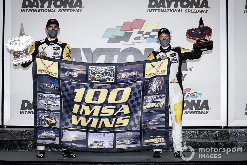 #3 Corvette Racing Corvette C8.R, GTLM: Antonio Garcia, Jordan Taylor, podio, 100 IMSA vince con la Corvette Racing  