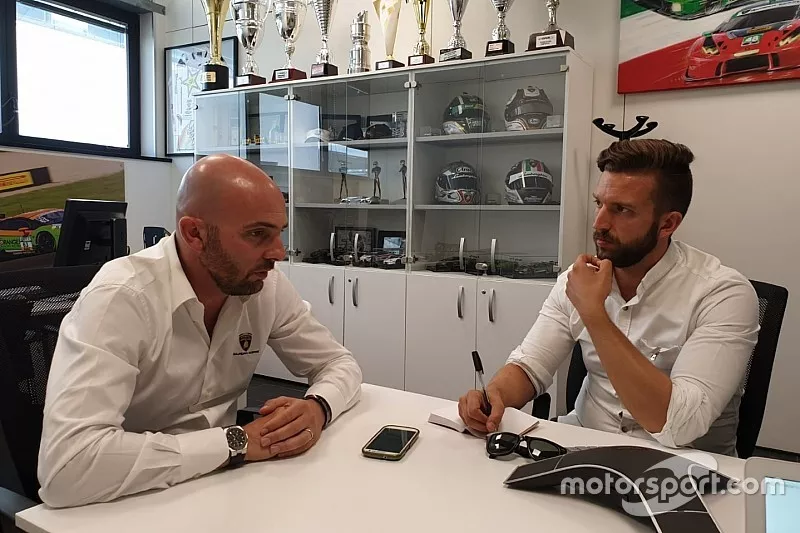 Giorgio Sanna, capo di Lamborghini Motorsport e Francesco Corghi, giornalista di Motorsport.com