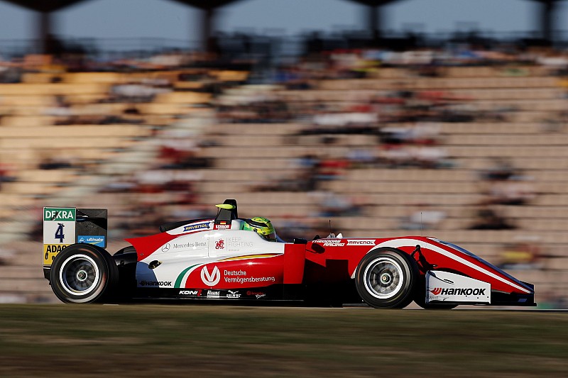 Így lett F3-as bajnok Mick Schumacher: videó