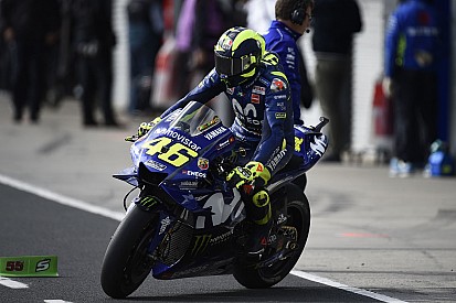 Threatening rain required "big balls" – Rossi